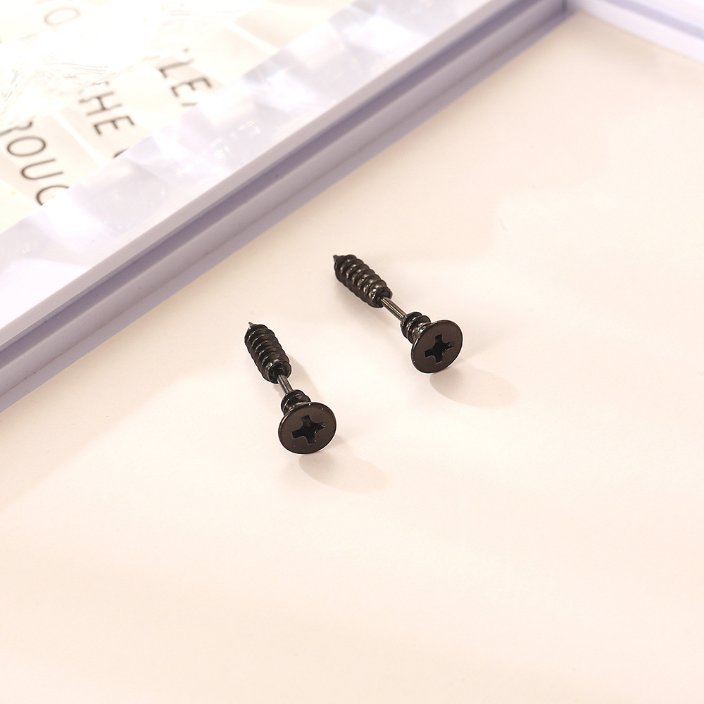 1 Pair Modern Style Cool Style Solid Color Plating 304 Stainless Steel 18K Gold Plated Ear Studs display picture 2