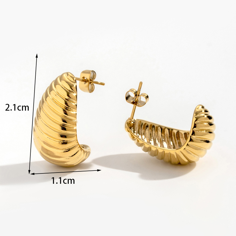 1 Pair Retro Simple Style C Shape Horns Plating Stainless Steel 18k Gold Plated Ear Studs display picture 2