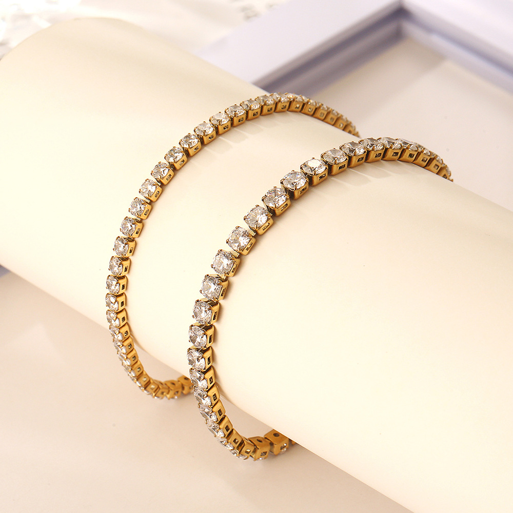 Casual Modern Style Solid Color 304 Stainless Steel 18K Gold Plated Zircon Bracelets In Bulk display picture 3