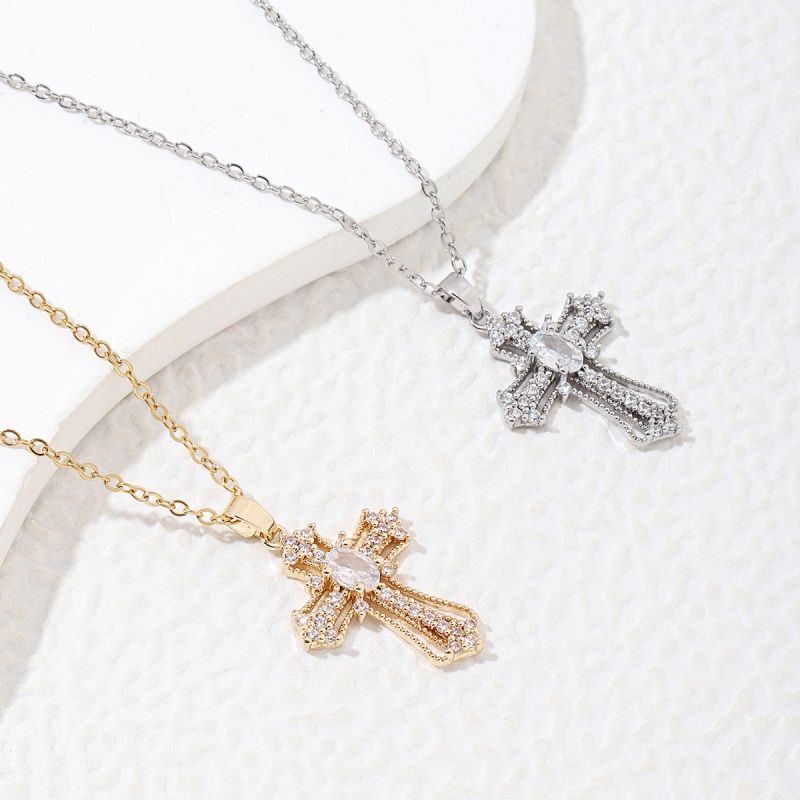 Copper Luxurious Plating Inlay Cross Zircon Pendant Necklace display picture 7