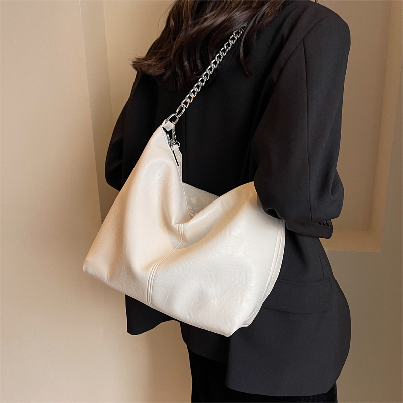 Women's All Seasons Pu Leather Solid Color Streetwear Square Zipper Shoulder Bag display picture 9