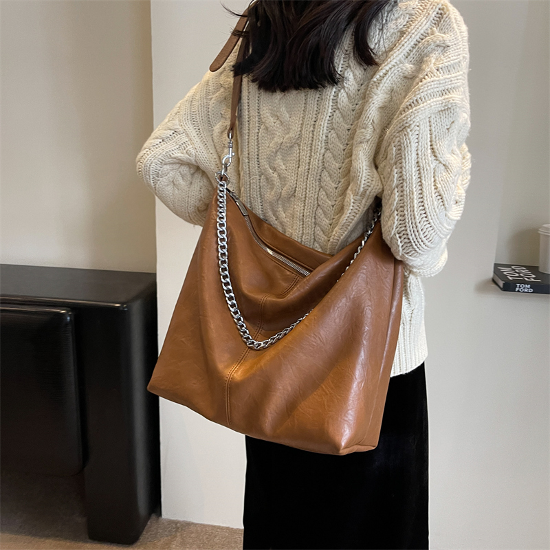 Women's All Seasons Pu Leather Solid Color Streetwear Square Zipper Shoulder Bag display picture 11
