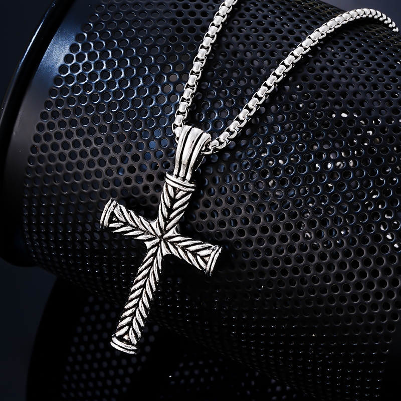 Hip-Hop Retro Vintage Style Cross 304 Stainless Steel Alloy Titanium Steel Silver Plated Unisex Pendant Necklace display picture 4