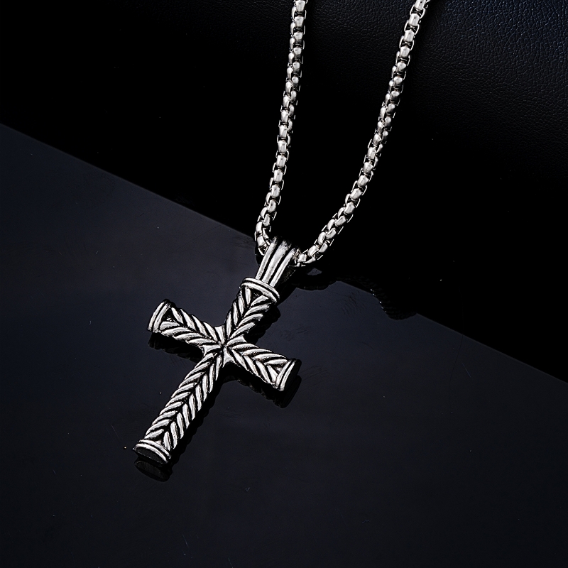 Hip-Hop Retro Vintage Style Cross 304 Stainless Steel Alloy Titanium Steel Silver Plated Unisex Pendant Necklace display picture 2