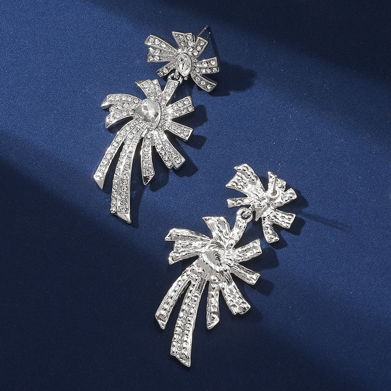 1 Pair Elegant Glam Fireworks Inlay Alloy Rhinestones Silver Plated Drop Earrings display picture 3