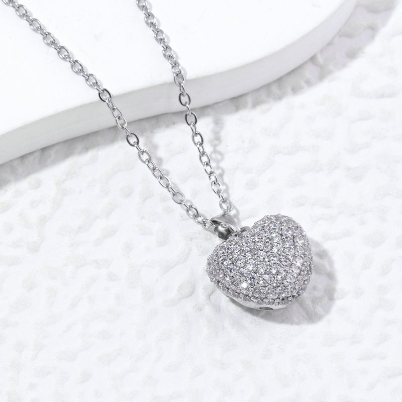 Wholesale Luxurious Streetwear Heart Shape Stainless Steel Copper Plating Inlay Zircon Pendant Necklace display picture 4