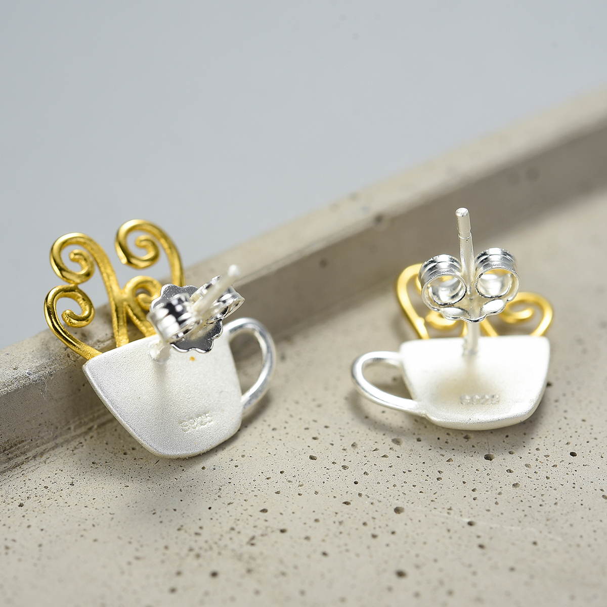 1 Pair Vintage Style Pastoral Coffee Cup Plating Sterling Silver Ear Studs display picture 2