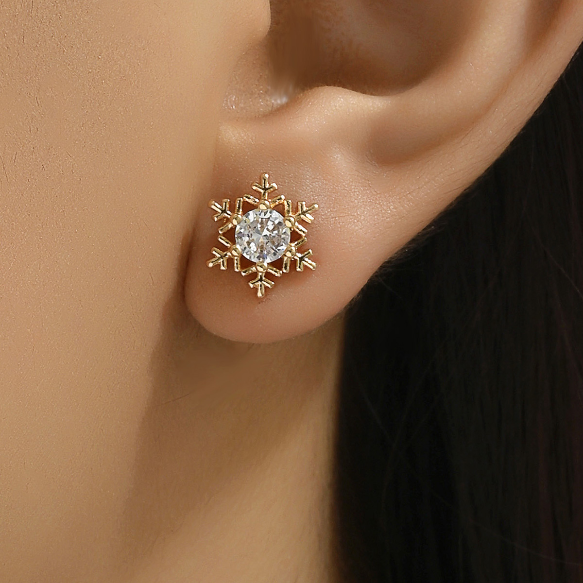 1 Pair Vintage Style Snowflake Plating Inlay Copper Alloy Zircon 18K Gold Plated Ear Studs display picture 1