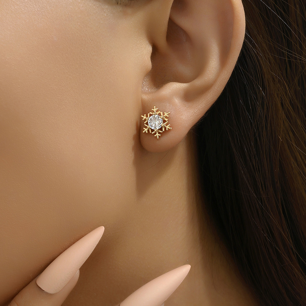 1 Pair Vintage Style Snowflake Plating Inlay Copper Alloy Zircon 18K Gold Plated Ear Studs display picture 3
