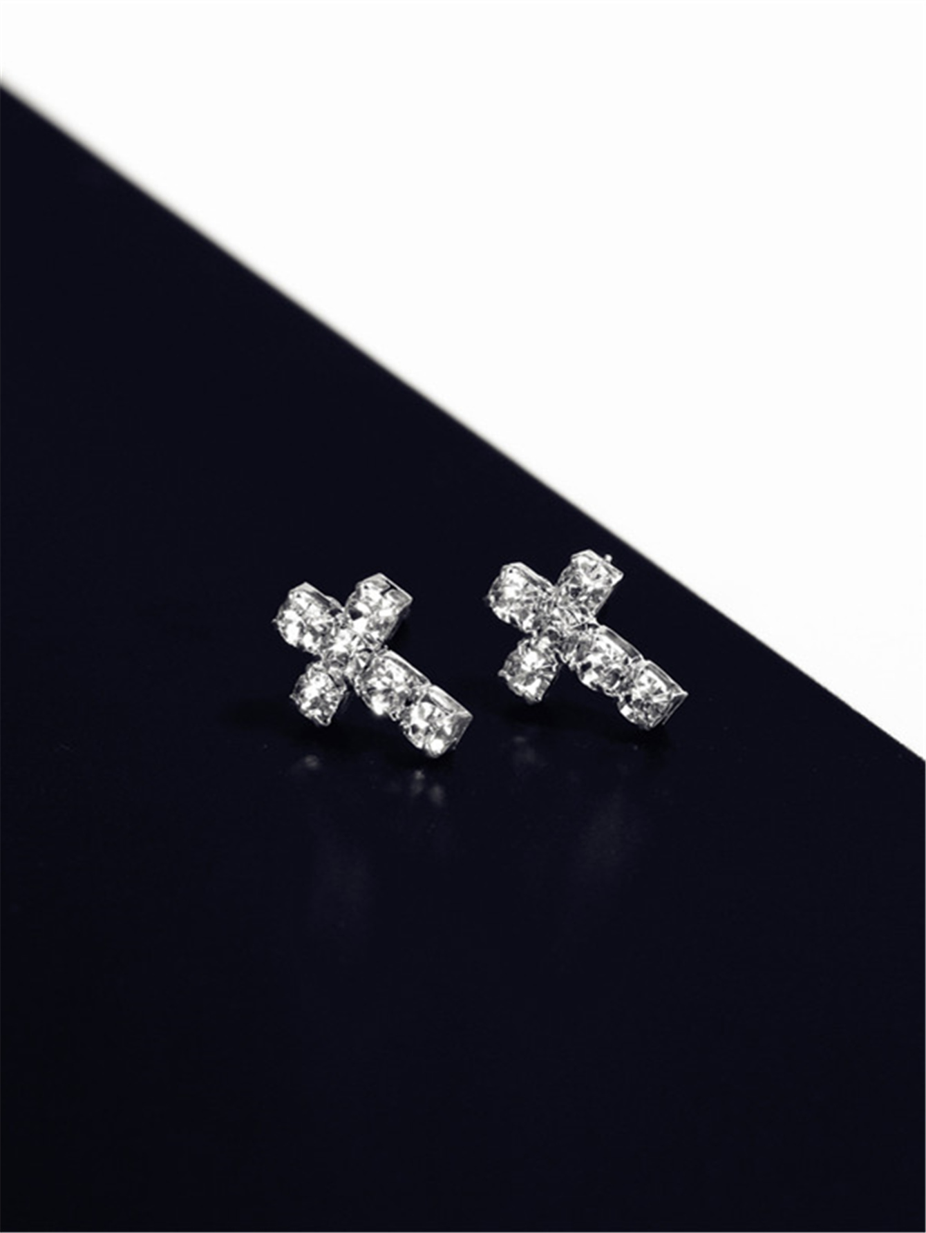 1 Pair Elegant Cross Plating Inlay Alloy Rhinestones Silver Plated Ear Studs display picture 5