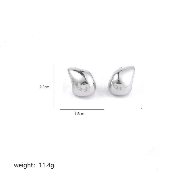 1 Pair Simple Style Classic Style Moon Plating Copper 18k Gold Plated Ear Studs display picture 6
