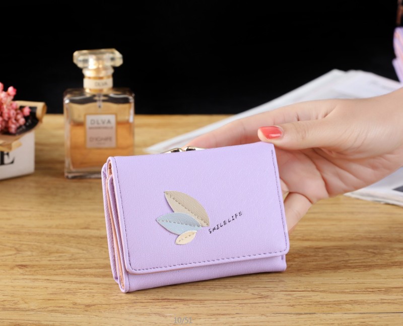 Women's Solid Color Pu Leather Clasp Frame Wallets display picture 5