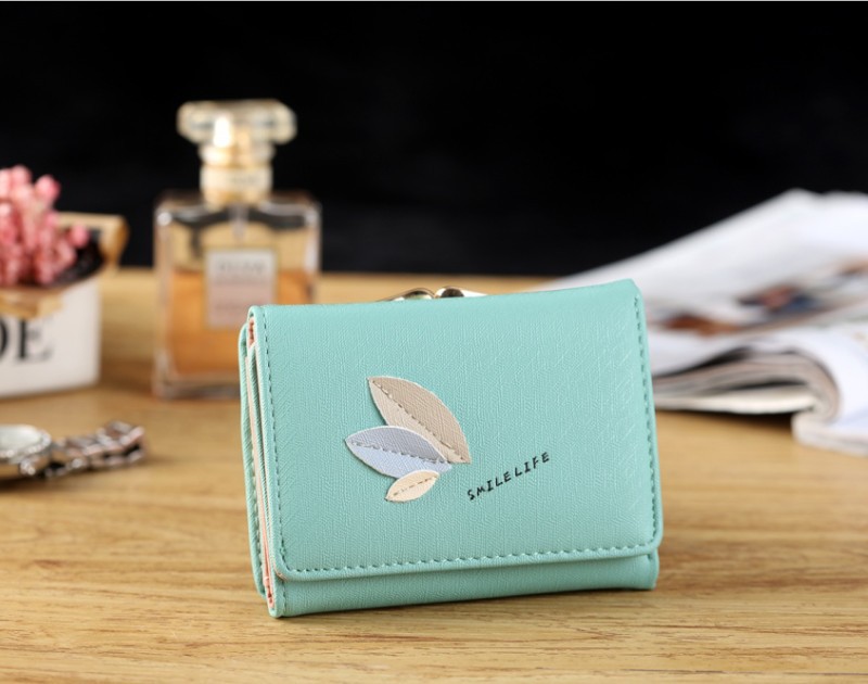 Women's Solid Color Pu Leather Clasp Frame Wallets display picture 8