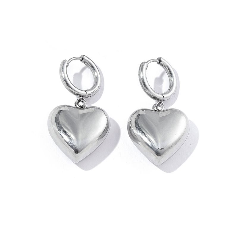 1 Pair Classic Style Heart Shape Plating Stainless Steel 18K Gold Plated Earrings display picture 3