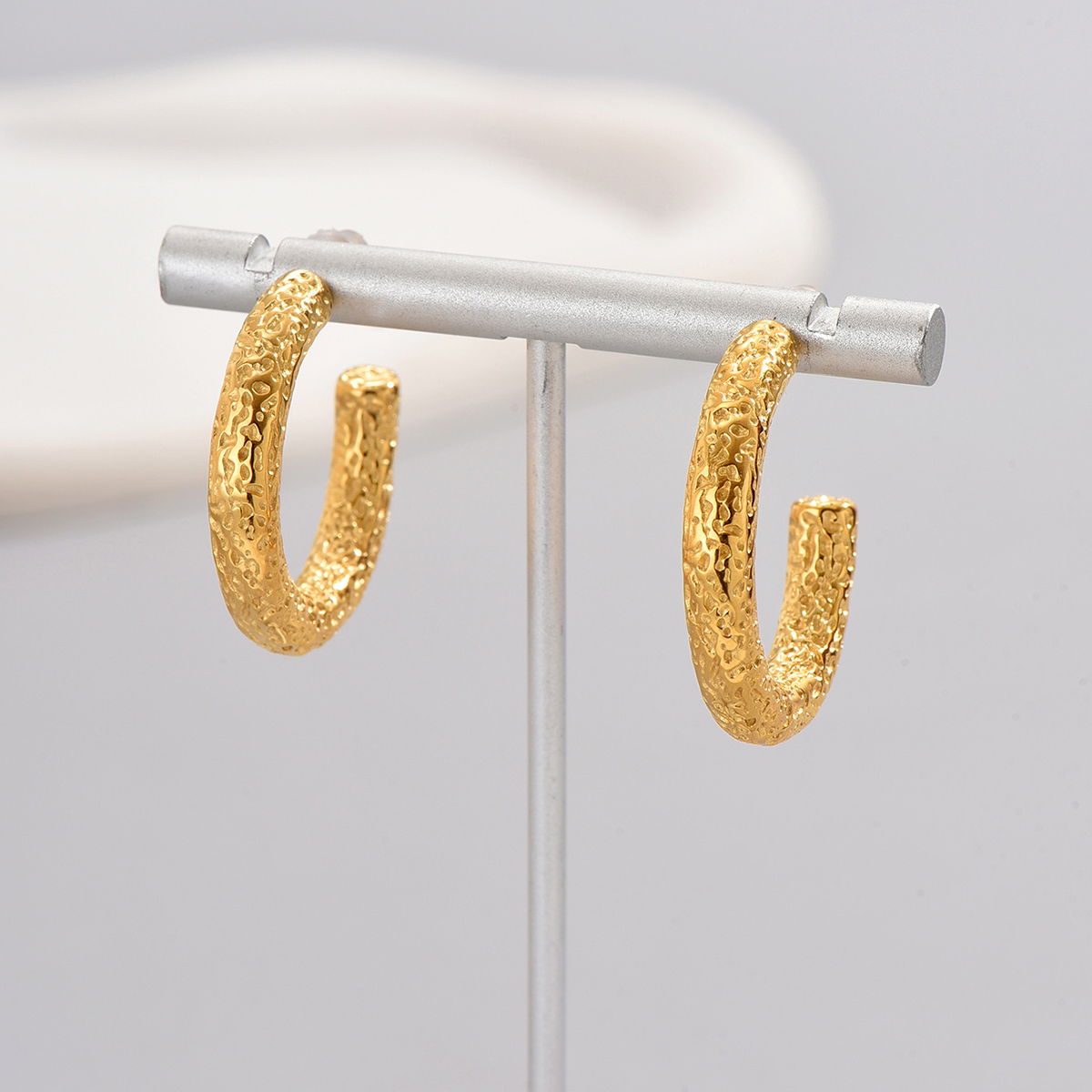 1 Pair Sexy Simple Style Solid Color Plating Titanium Steel 18k Gold Plated Ear Studs display picture 8