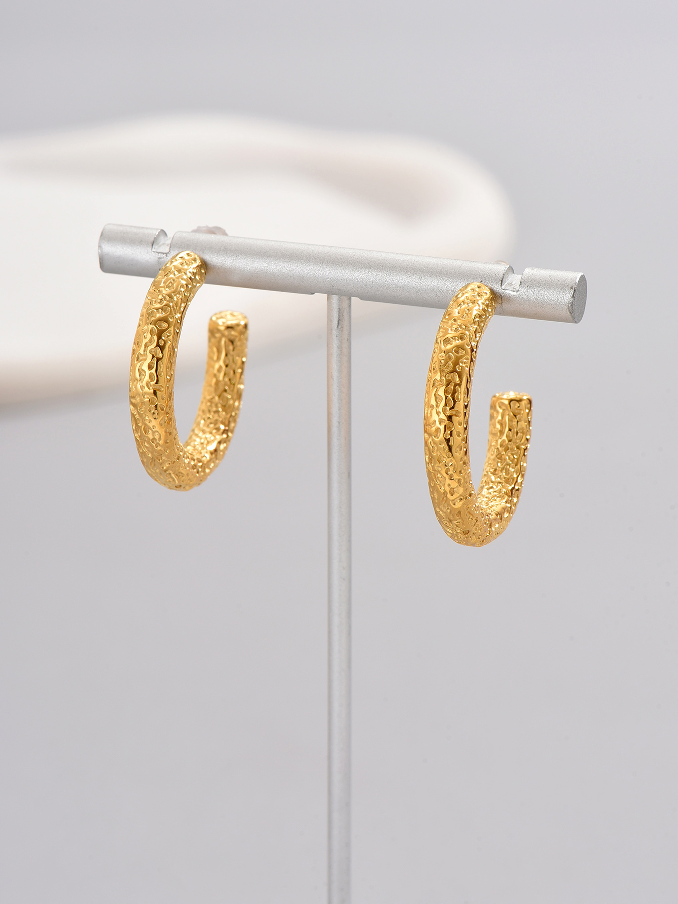 1 Pair Sexy Simple Style Solid Color Plating Titanium Steel 18k Gold Plated Ear Studs display picture 4