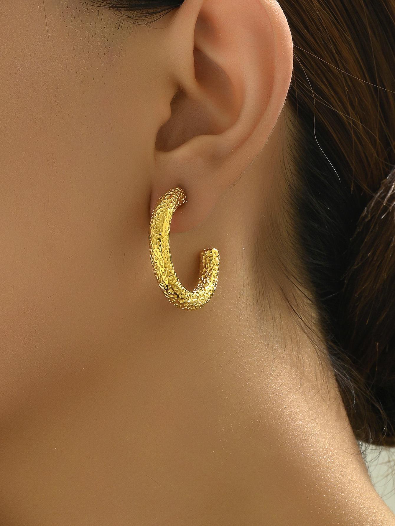 1 Pair Sexy Simple Style Solid Color Plating Titanium Steel 18k Gold Plated Ear Studs display picture 3