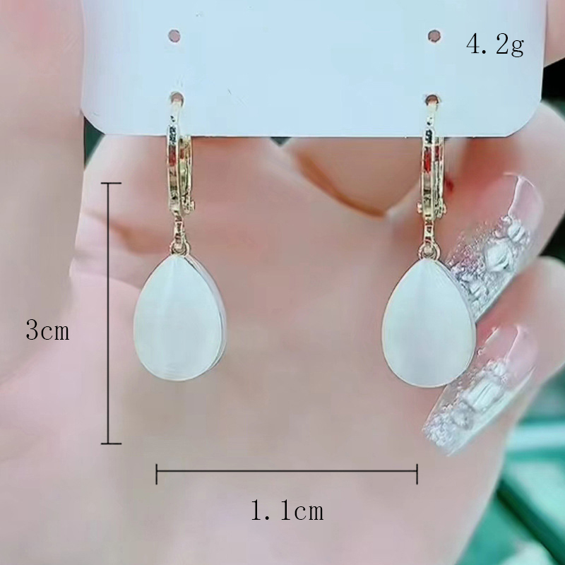 1 Paire Style Simple Lapin Cerf Placage Incruster Strass Strass Plaqué Or 14k Boucles D'oreilles display picture 15