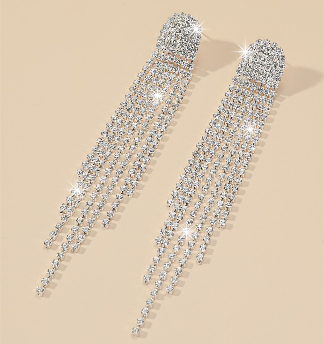 1 Paire Glamour Dame Brillant Couleur Unie Incruster Alliage Strass Plaqué Argent Boucles D'oreilles display picture 3