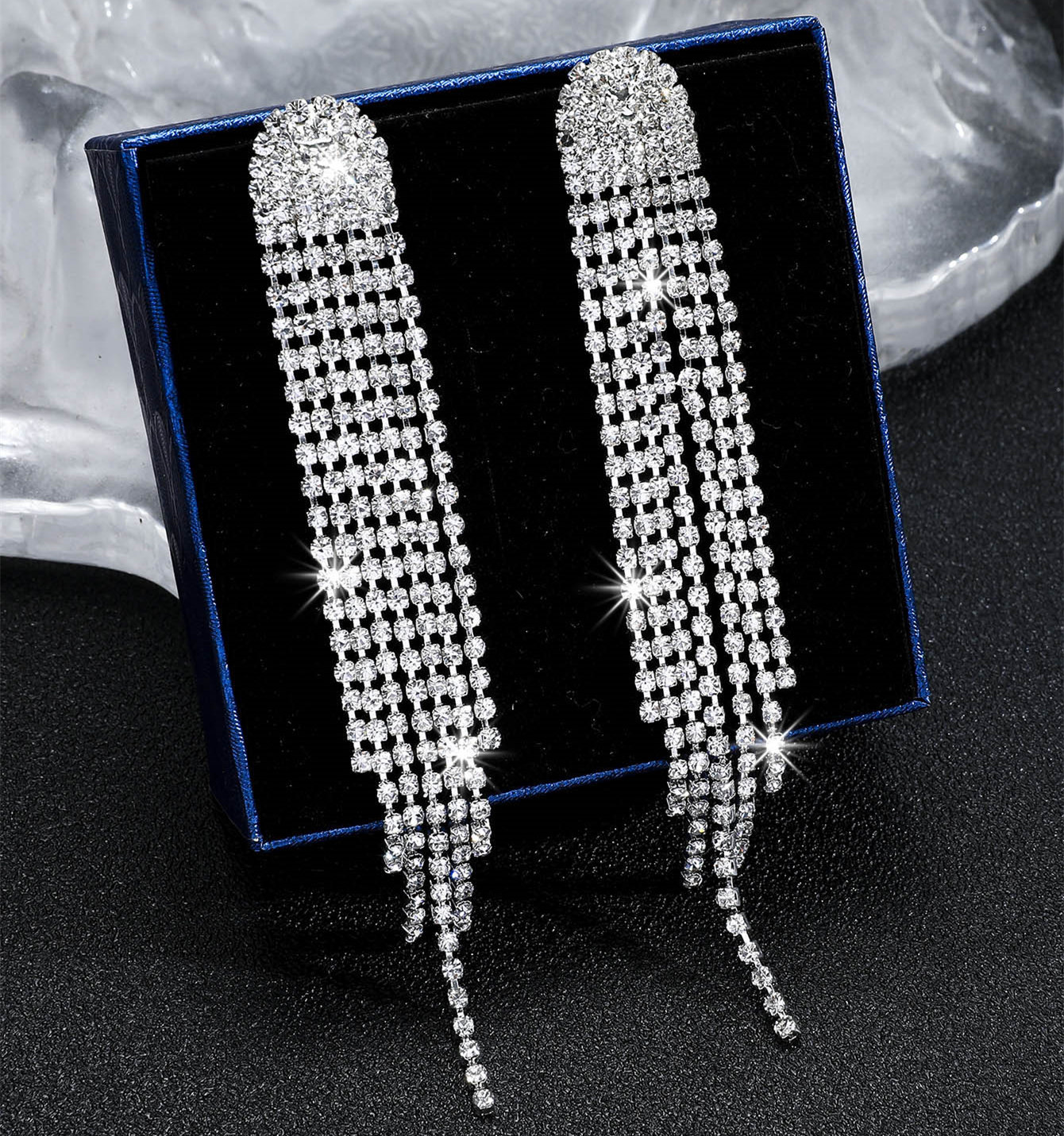 1 Pair Glam Lady Shiny Solid Color Inlay Alloy Rhinestones Silver Plated Drop Earrings display picture 4