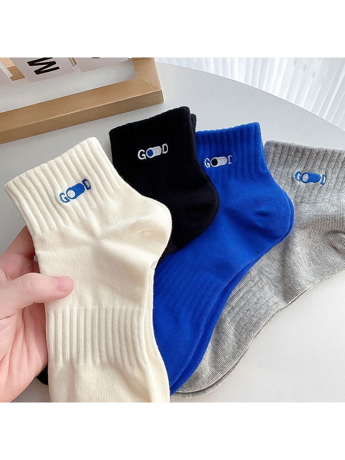 Unisex Casual Letter Cotton Crew Socks 1 Set display picture 4