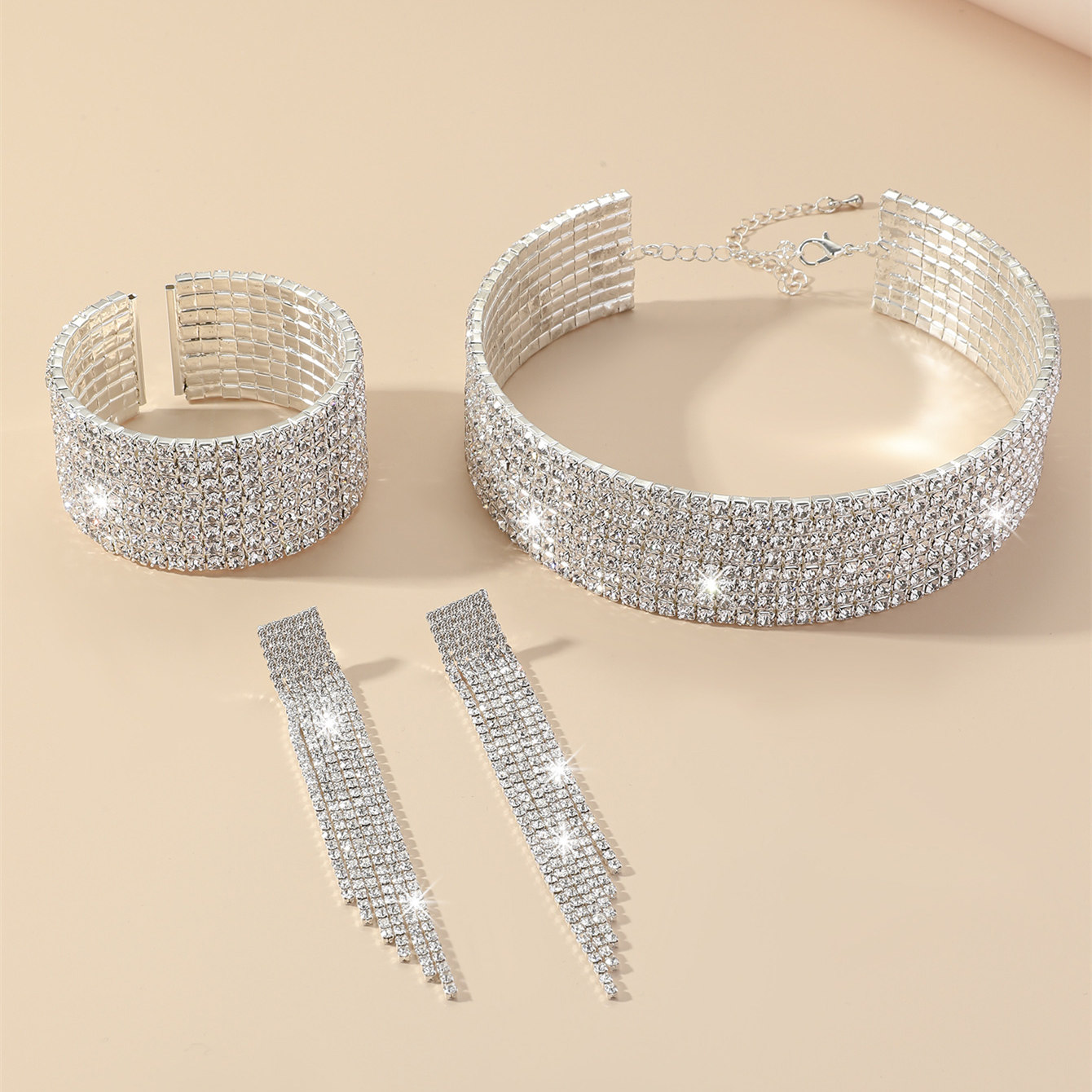 Wedding Shiny Geometric Alloy Rhinestone Inlay Rhinestones Silver Plated Women's Bracelets Earrings Necklace display picture 2