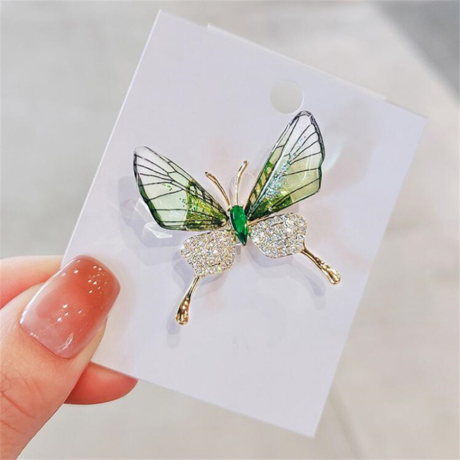 Vintage Style Butterfly Alloy Plating Inlay Acrylic Rhinestones Women's Brooches display picture 12