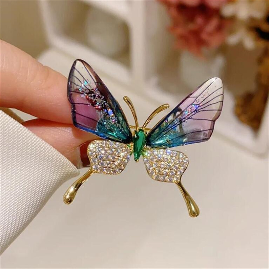 Vintage Style Butterfly Alloy Plating Inlay Acrylic Rhinestones Women's Brooches display picture 13