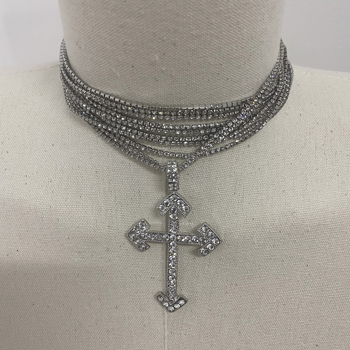 Ig Style Casual Vintage Style Cross Silver Plated Rhinestones Stainless Steel Alloy Glass Wholesale Pendant Necklace display picture 11