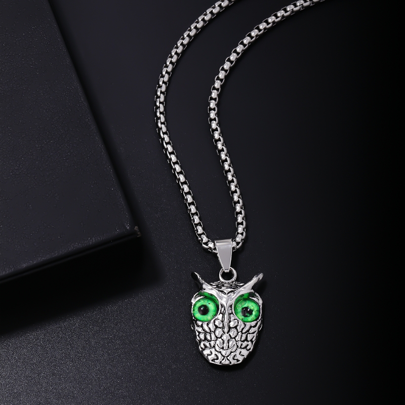 304 Stainless Steel Vintage Style Rock Plating Inlay Owl Rhinestones Pendant Necklace display picture 1