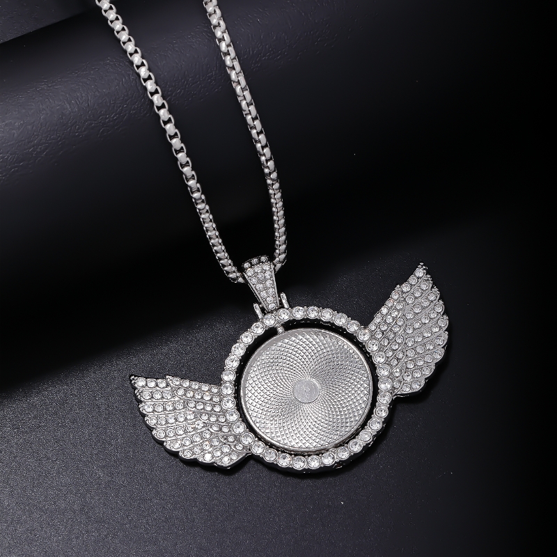 Hip-hop Rock Round Wings Stainless Steel Alloy Inlay Rhinestones Men's Pendant Necklace display picture 1
