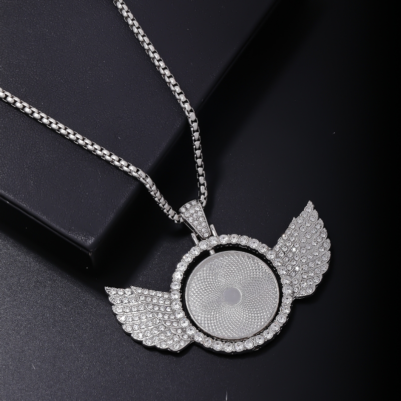 Hip-hop Rock Round Wings Stainless Steel Alloy Inlay Rhinestones Men's Pendant Necklace display picture 2