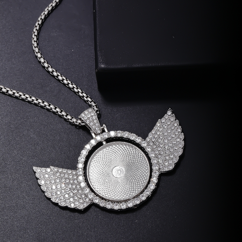Hip-hop Rock Round Wings Stainless Steel Alloy Inlay Rhinestones Men's Pendant Necklace display picture 3