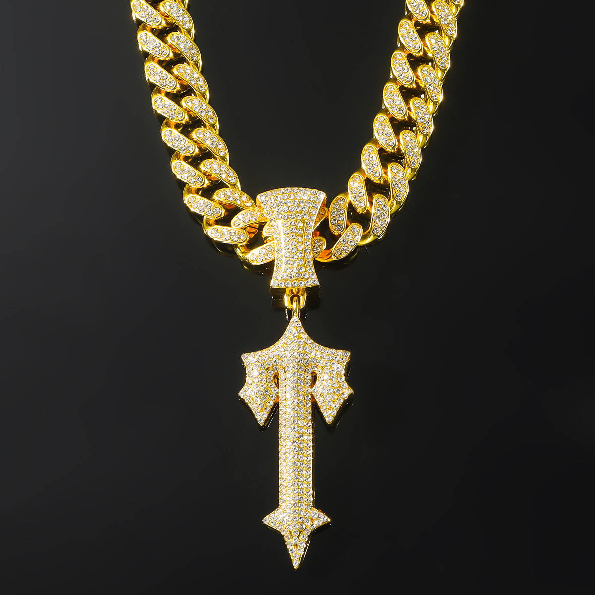 Hip-hop Solid Color Alloy Inlay Rhinestones Men's Pendant Necklace display picture 2
