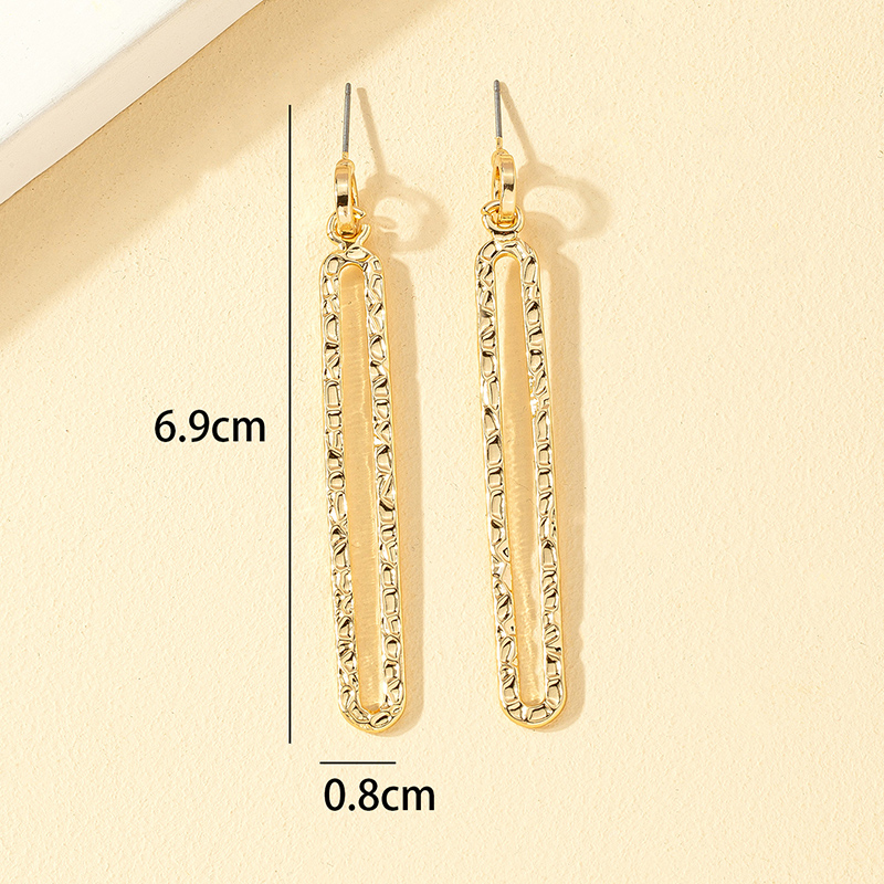 1 Pair Simple Style Solid Color Rectangle Plating Alloy 14k Gold Plated Drop Earrings display picture 5