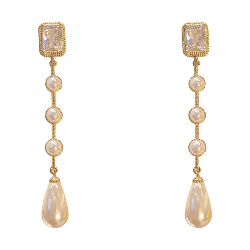 1 Pair Simple Style Water Droplets Plating Inlay Alloy Crystal Gold Plated Drop Earrings display picture 1