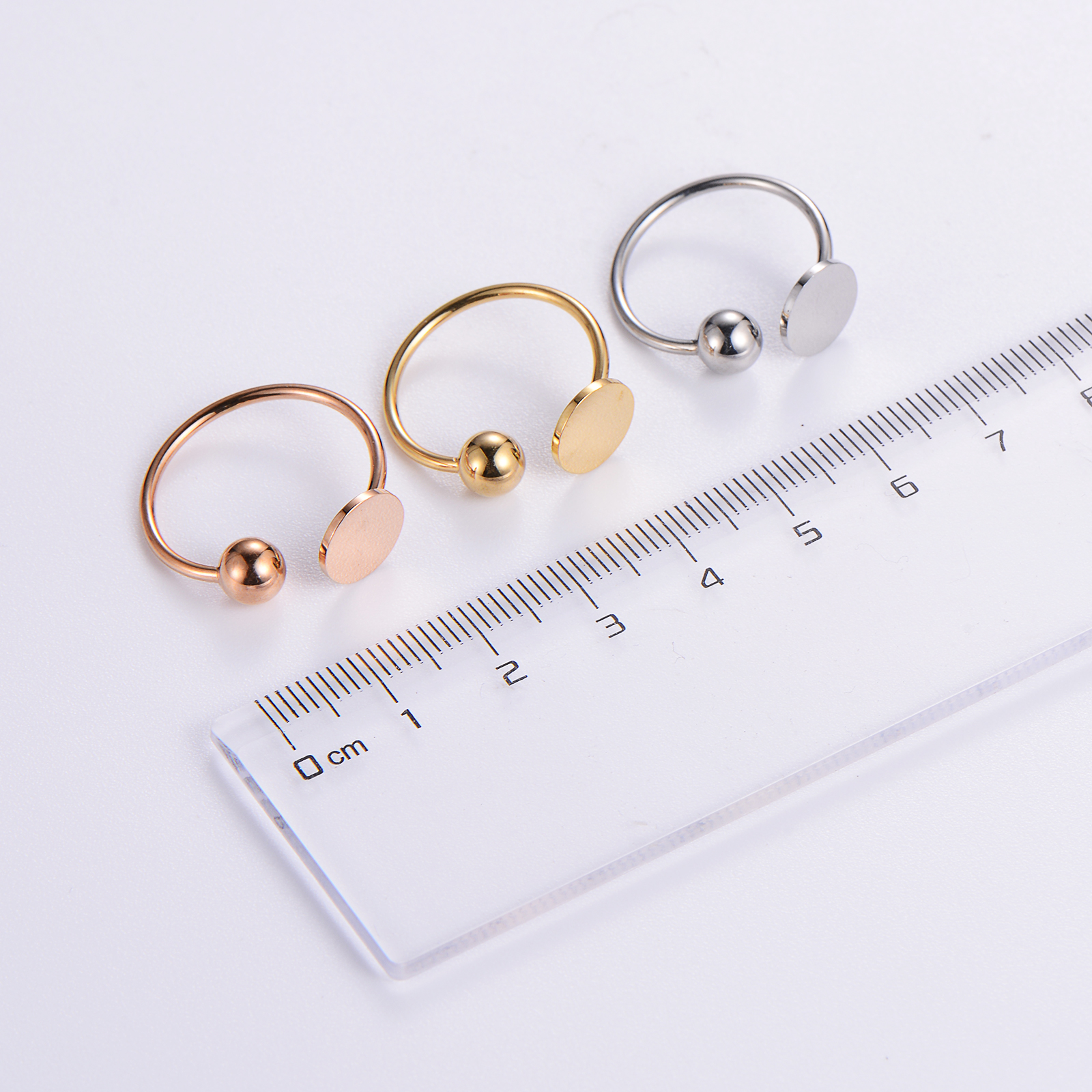 Casual Elegant Classic Style Solid Color Stainless Steel Plating 24k Gold Plated Rose Gold Plated Rings display picture 1