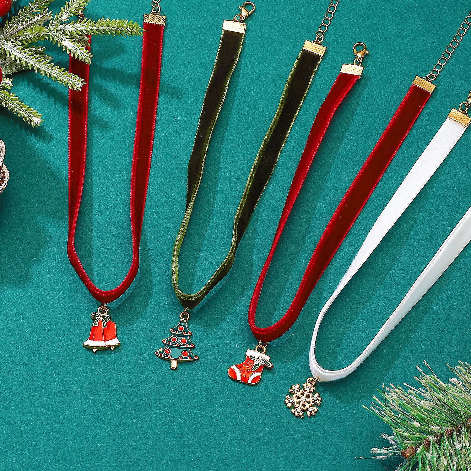 Vintage Style Christmas Tree Alloy Flannel Wholesale Pendant Necklace display picture 1