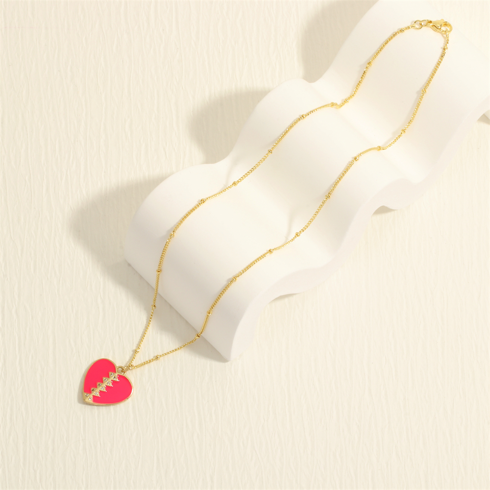 Sweet Simple Style Heart Shape Copper Enamel Inlay Zircon 18k Gold Plated Pendant Necklace display picture 3