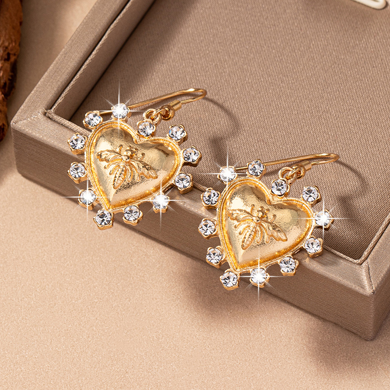 1 Pair Elegant Heart Shape Bee Plating Inlay Glass Ferroalloy Glass 14k Gold Plated Drop Earrings display picture 2