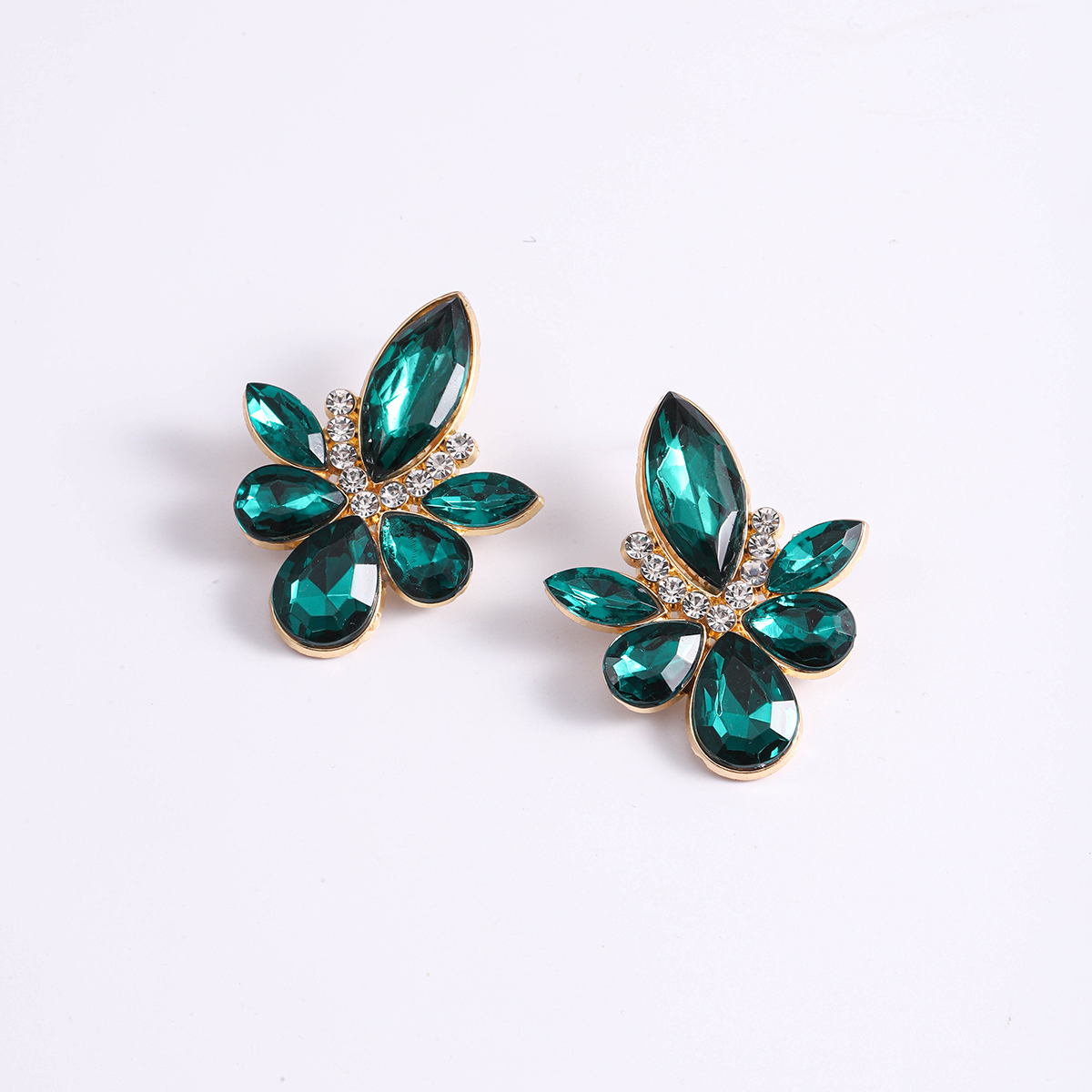 1 Pair Simple Style Commute Water Droplets Plating Inlay Alloy Rhinestones Silver Plated Ear Studs display picture 12
