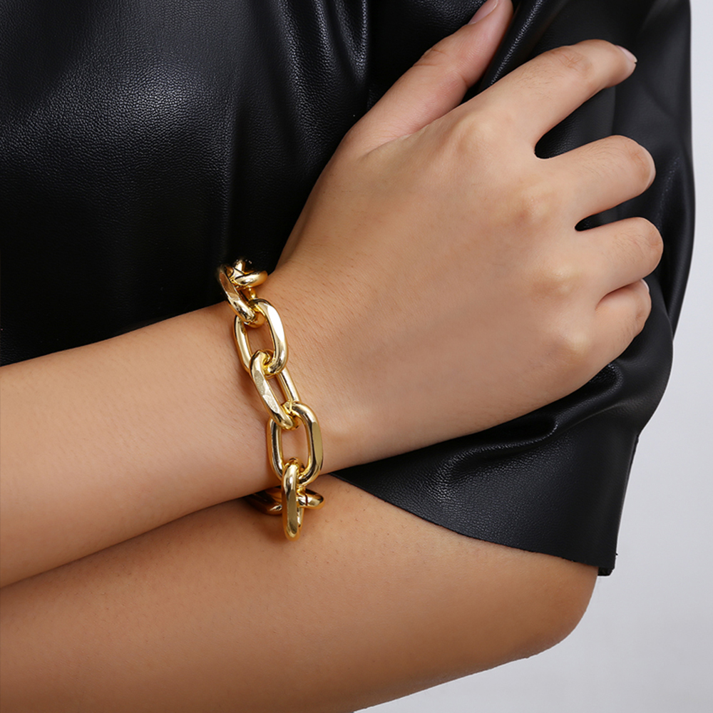 Exaggerated Solid Color Alloy Plating Chain Gold Plated Women's Bracelets display picture 3
