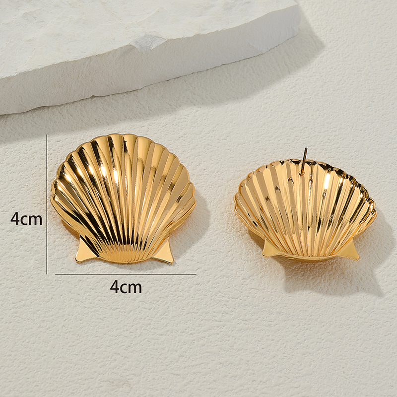 1 Pair Casual Shell Plating Alloy Gold Plated Ear Studs display picture 3