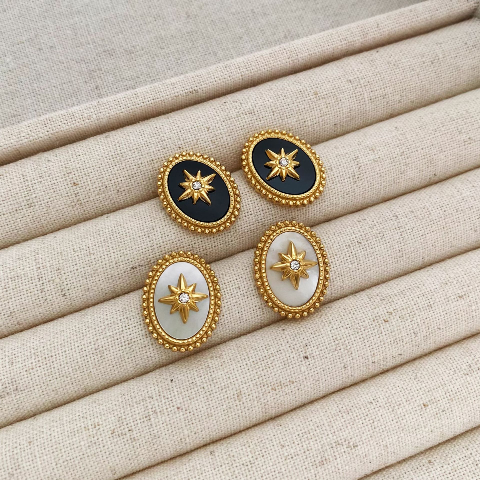 1 Pair Retro Geometric Star Plating Inlay 304 Stainless Steel Zircon 16K Gold Plated White Gold Plated Gold Plated Ear Studs display picture 3