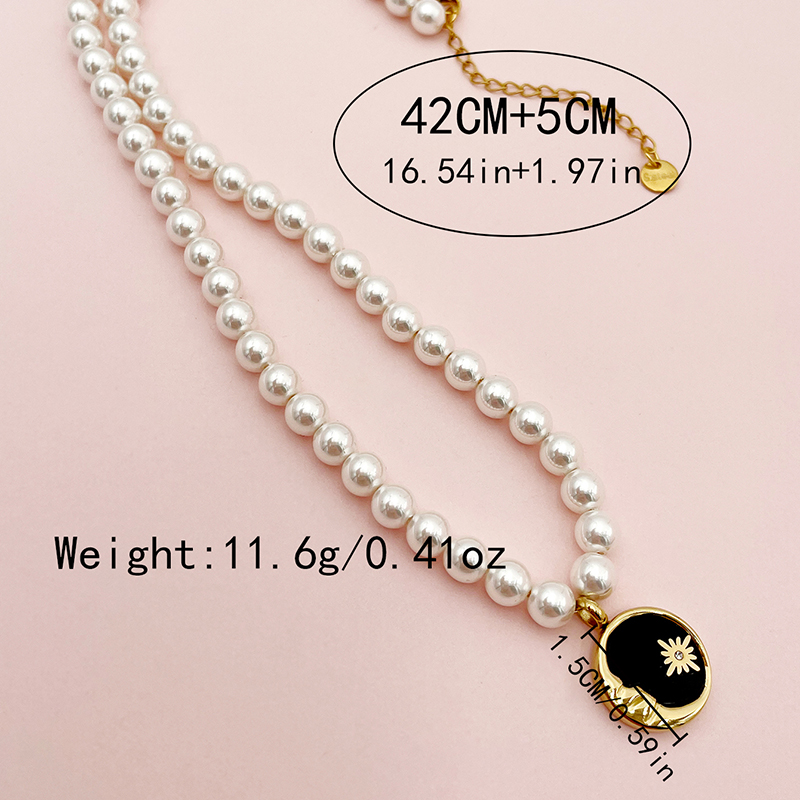 304 Stainless Steel Gold Plated Elegant Sweet Beaded Enamel Plating Round Pearl Zircon Necklace display picture 3