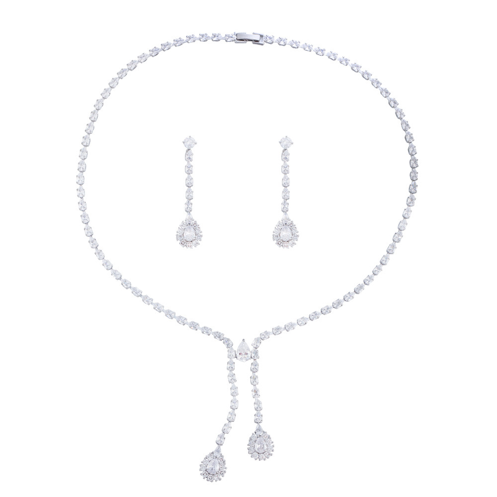 Le Cuivre Or Blanc Plaqué Plaqué Rhodium Élégant Glamour Placage Incruster Les Gouttelettes D'Eau Pierres Précieuses Artificielles Des Boucles D'Oreilles Collier display picture 6