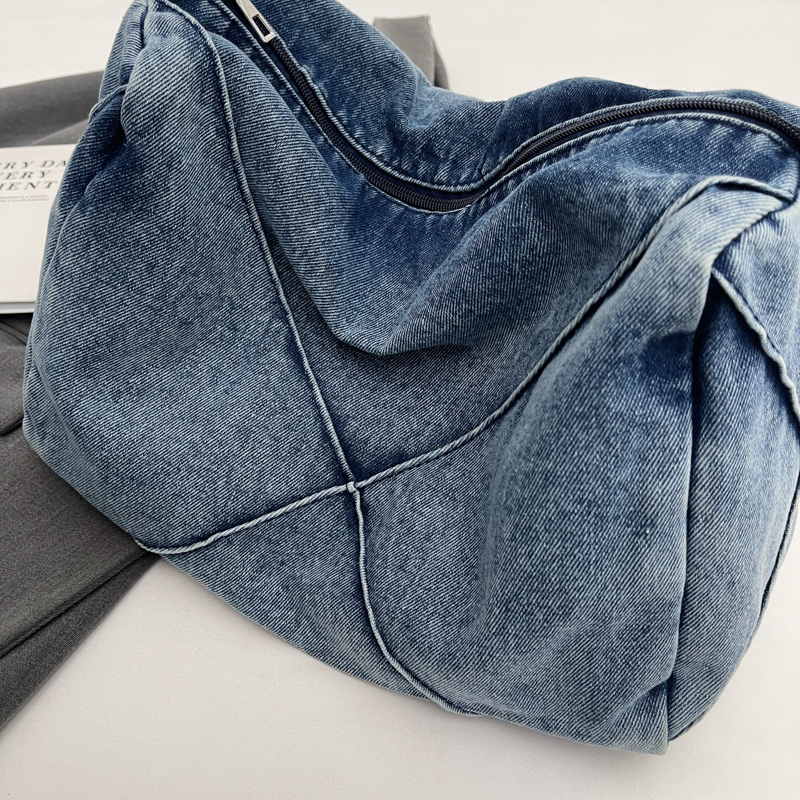 Women's Denim Solid Color Vacation Sports Sewing Thread Square Zipper Shoulder Bag Functional Backpack Messenger Bag display picture 7