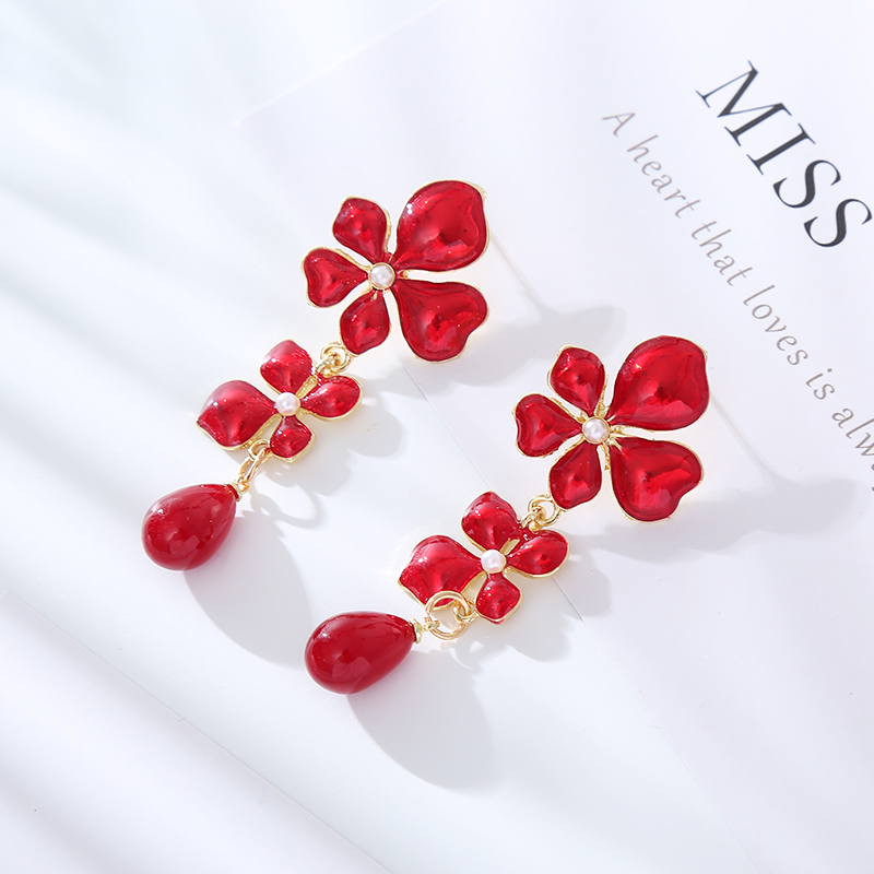 1 Pair Elegant Luxurious Flower Petal Enamel Alloy Drop Earrings display picture 4