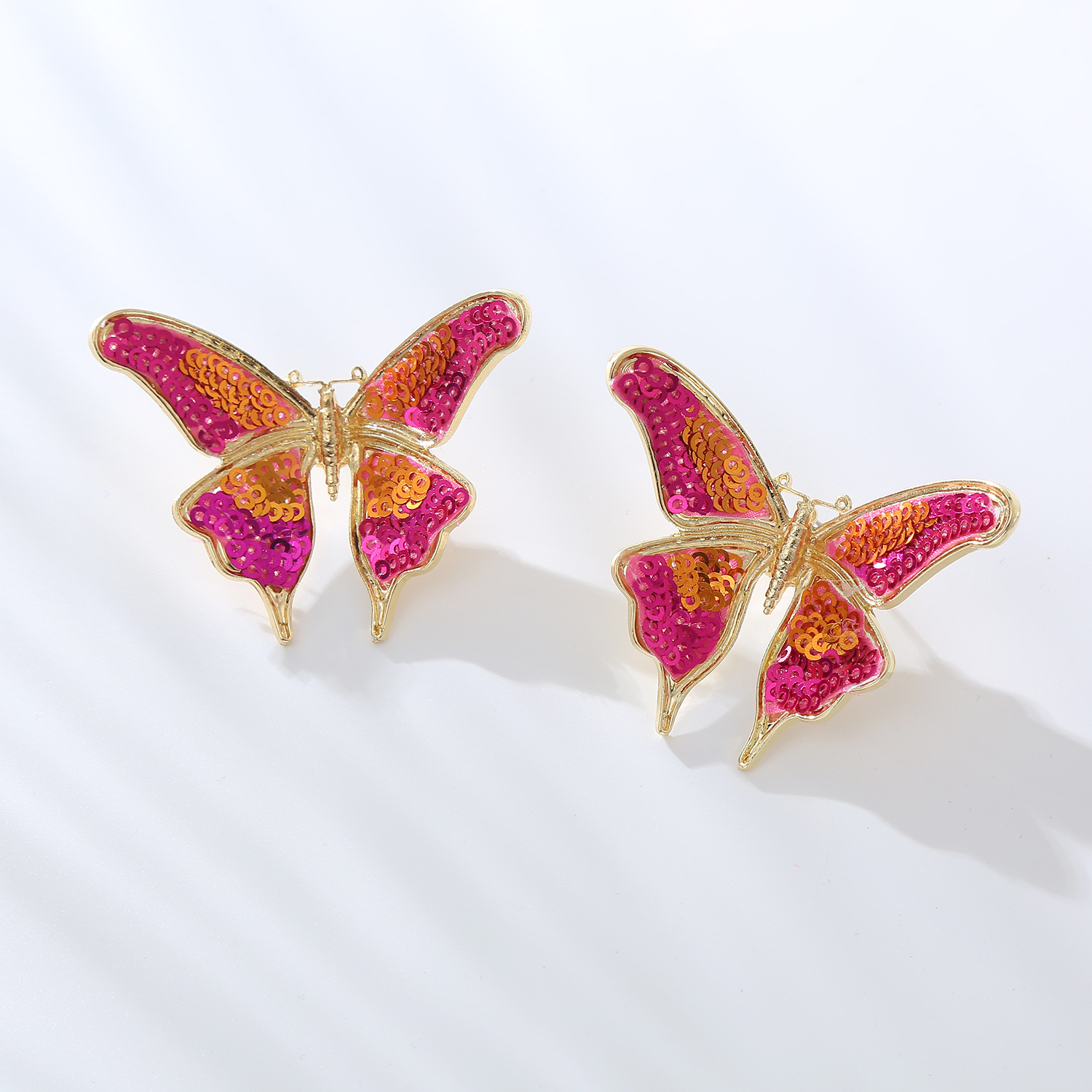 1 Paire Élégant Luxueux Papillon Placage Alliage Plaqué Or Boucles D'oreilles display picture 3