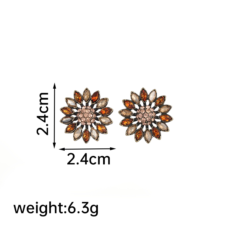 1 Pair Vintage Style Flower Plating Inlay Copper Artificial Crystal Zircon 18k Gold Plated Ear Studs display picture 6